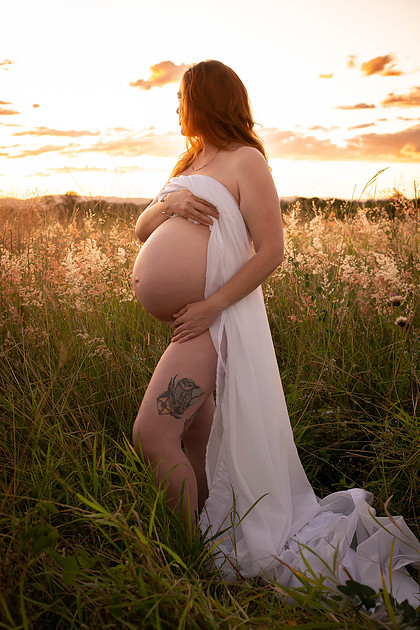 Maternity portrait at sunset