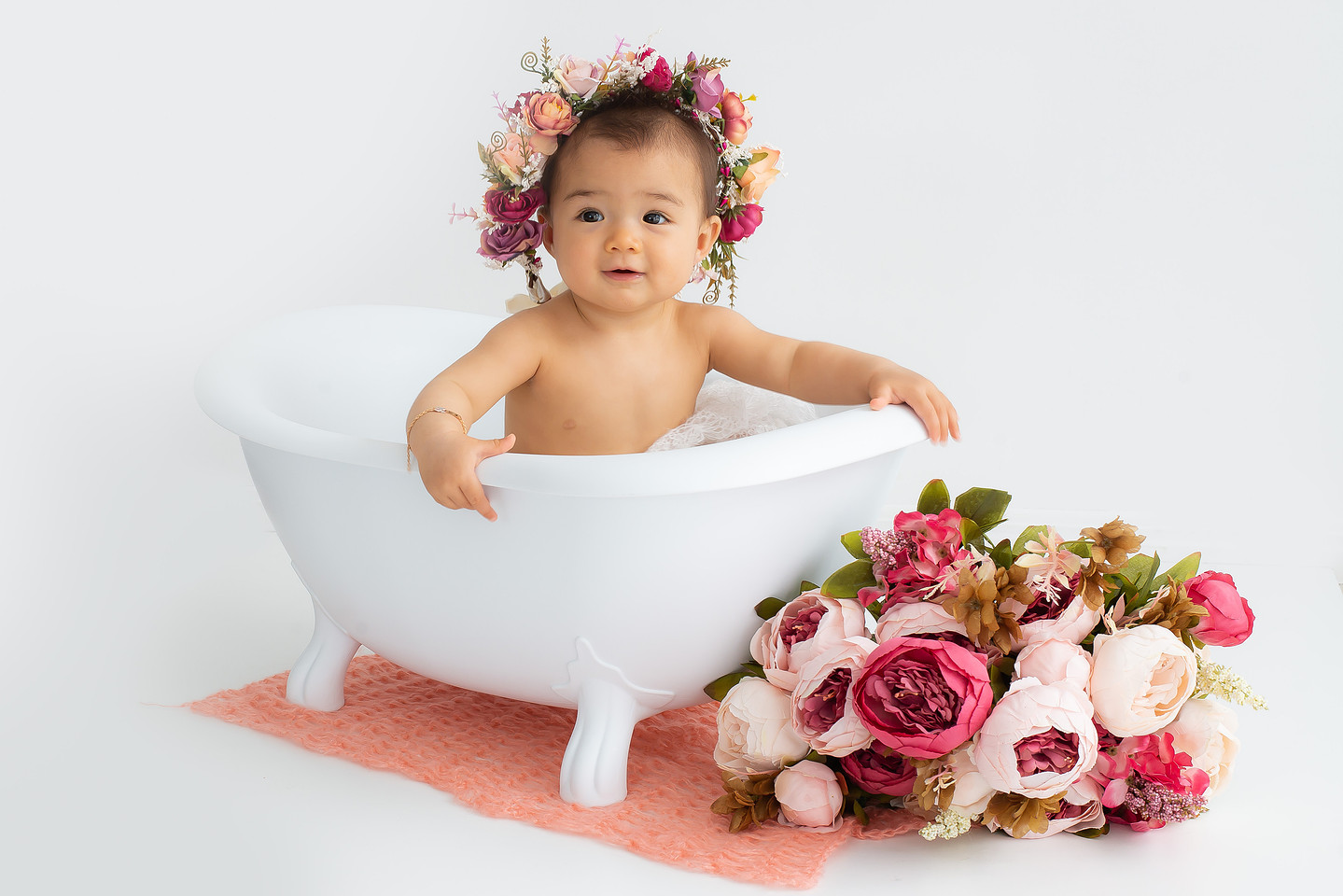 Baby sitter session portrait