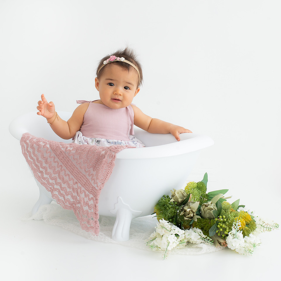 Baby sitter session portrait