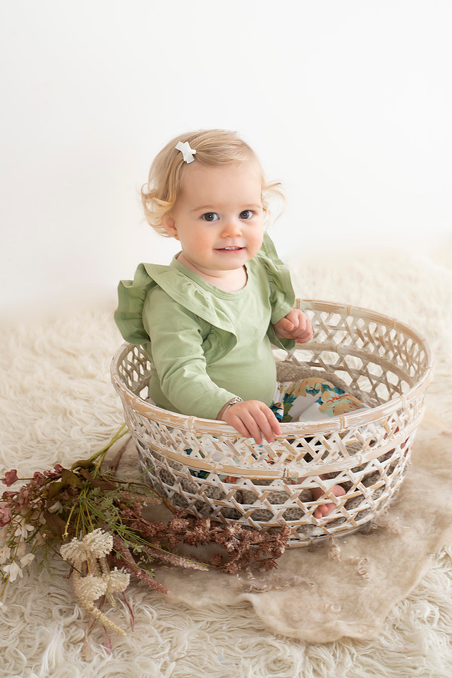 Baby sitter session portrait