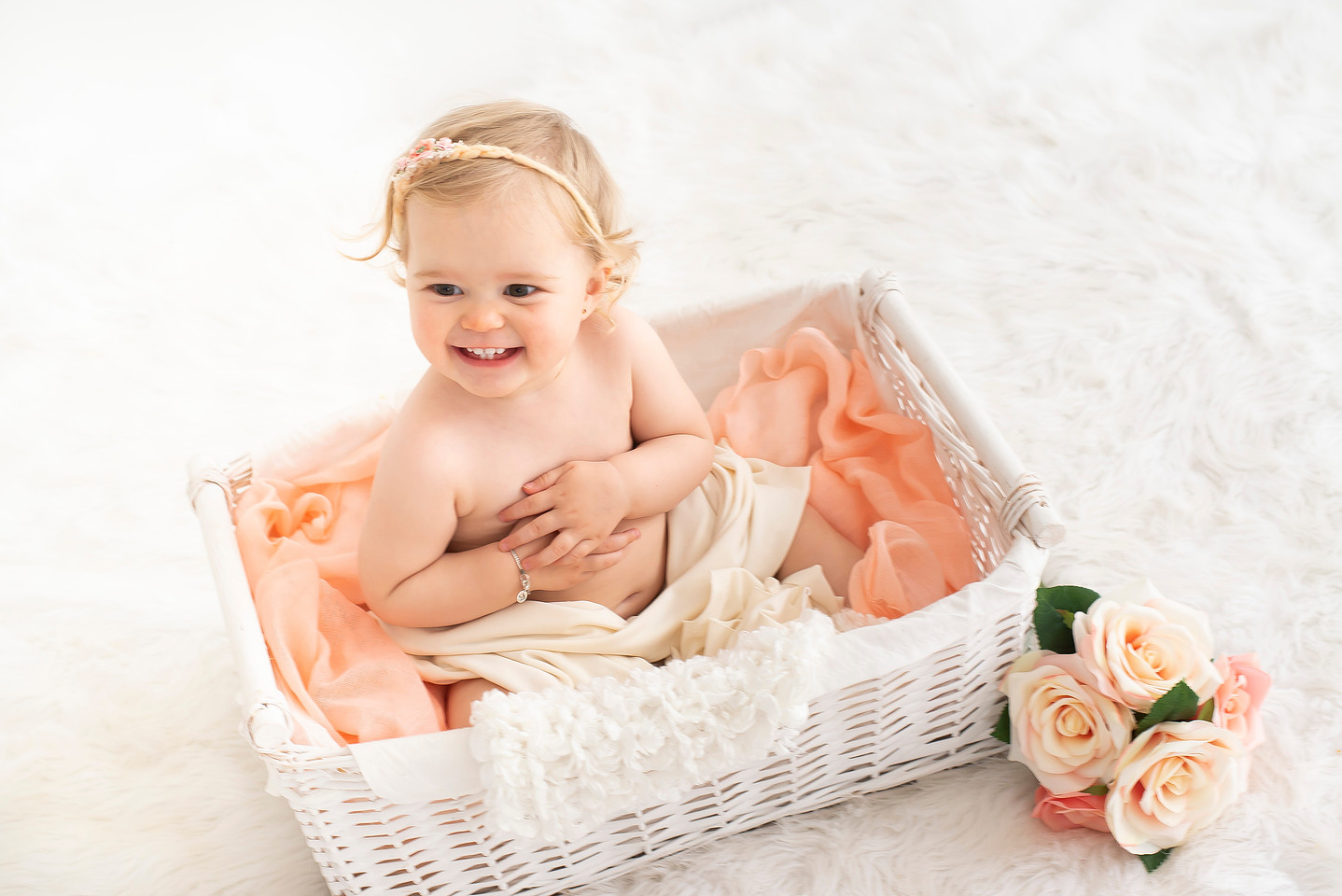 Baby sitter session portrait