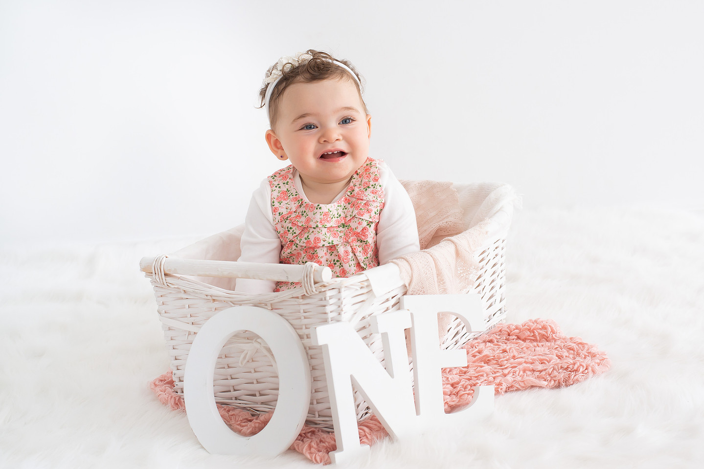 Baby sitter session portrait